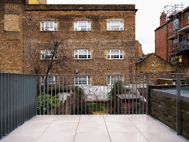 Leighton Road photo 9