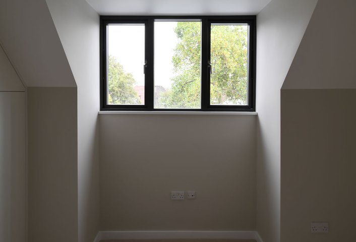 Sanderstead Avenue photo 8