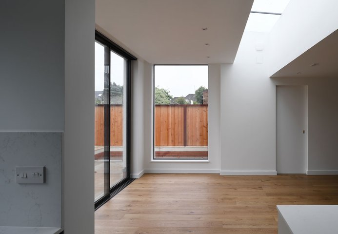 Sanderstead Avenue photo 13